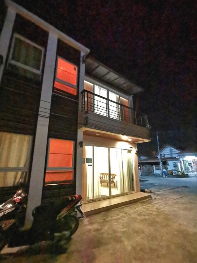 Pon House Hotel Chalong Bagian luar foto